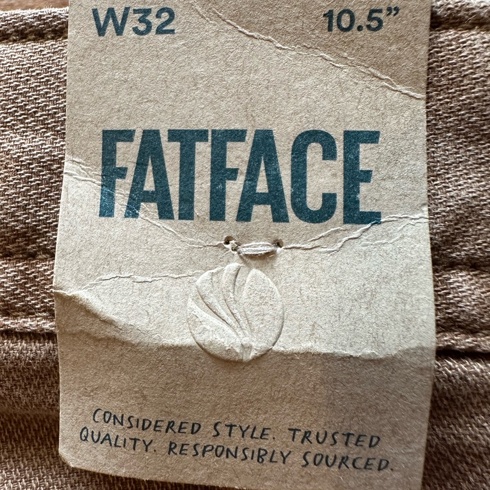 Fat Face•flat front shorts•men’s 32” waist•cotton blend•tan/neutral•garment dye - Picture 9 of 16